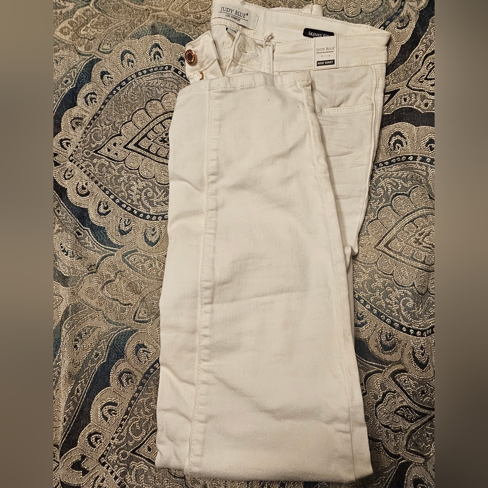 New white Judy Blue jeans